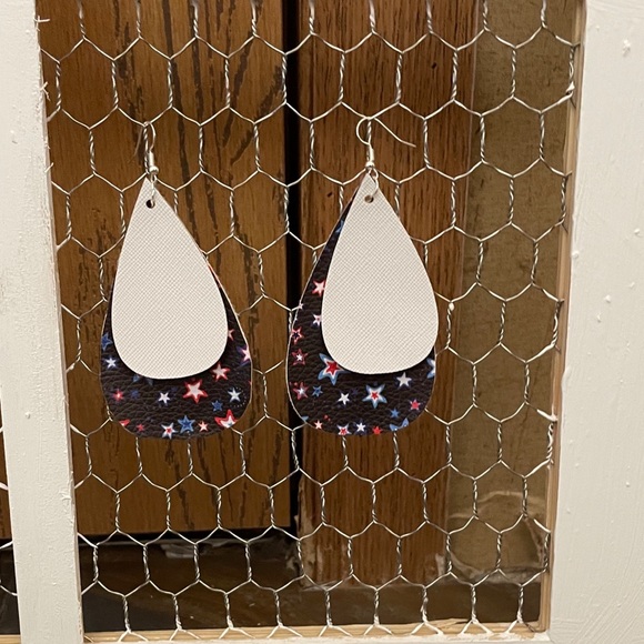 Fourth of July earrings - Picture 14 of 14